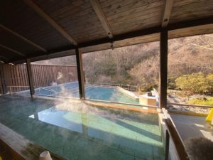 滝の湯　露天風呂