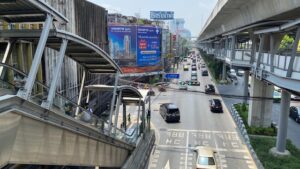 Peepleカオマンガイ　行き方７