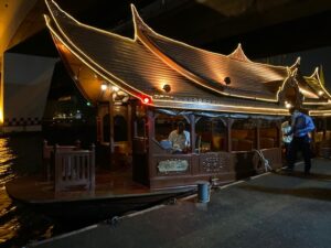 ミレニアムヒルトン　行き方２０２