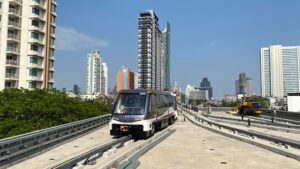 ミレニアムヒルトン　行き方９