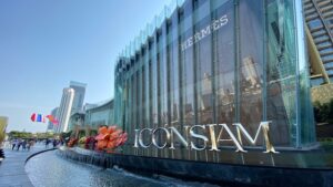 ミレニアムヒルトン　行き方２３