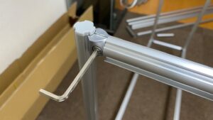 アルミパイプ　PC棚製作２４