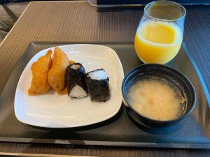 羽田空港ANAスイートラウンジ　食事５
