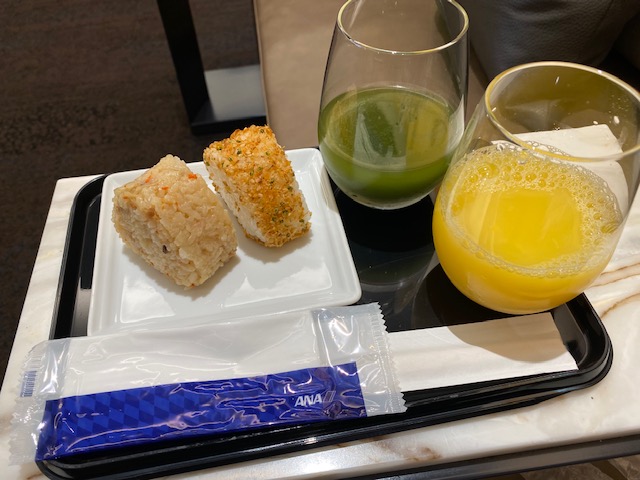 福岡空港ANAスイートラウンジ　食事９